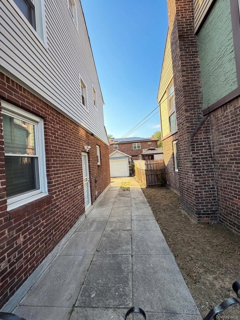 176-65 132nd Avenue - Photo 19