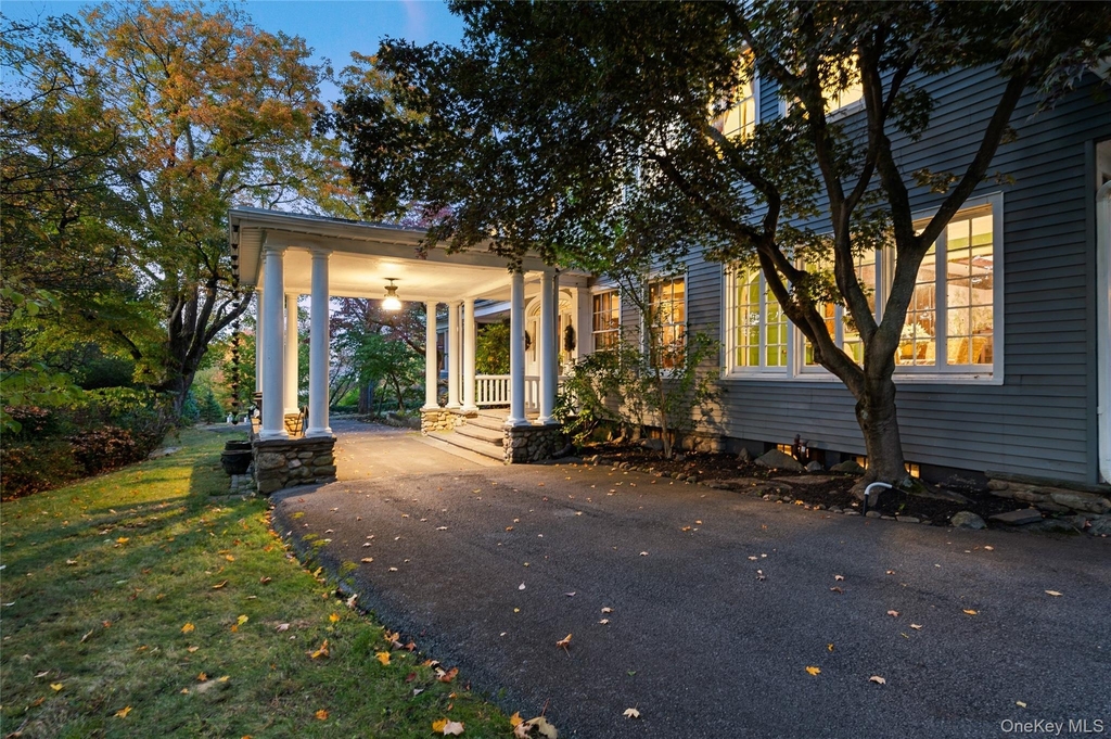 5 Trinity Place - Photo 1