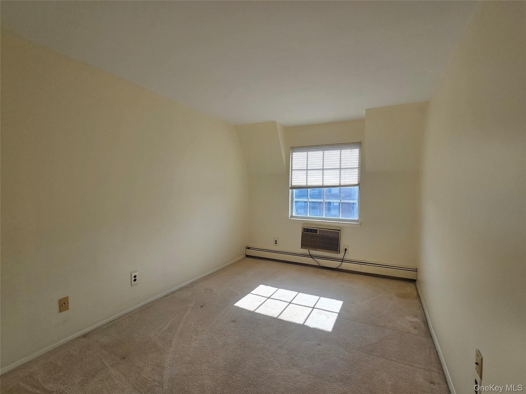 12-29 Diane Place - Photo 11