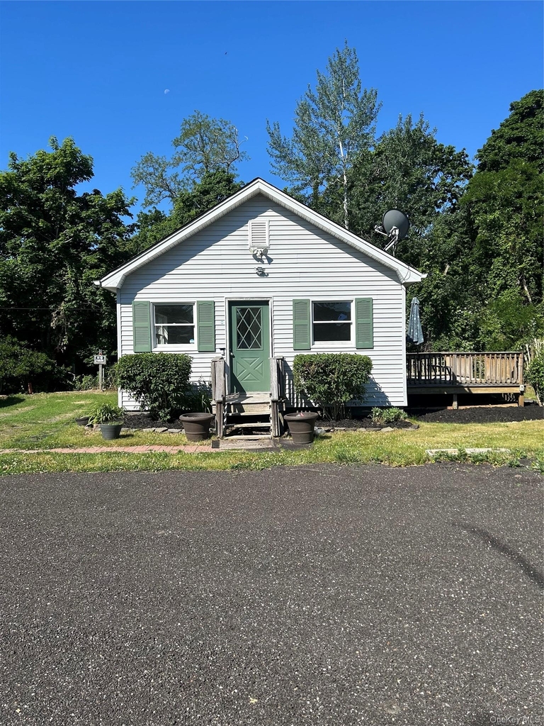 1572 Main Road - Photo 0