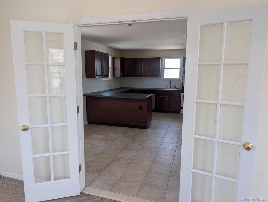 317 Bedford Avenue - Photo 7