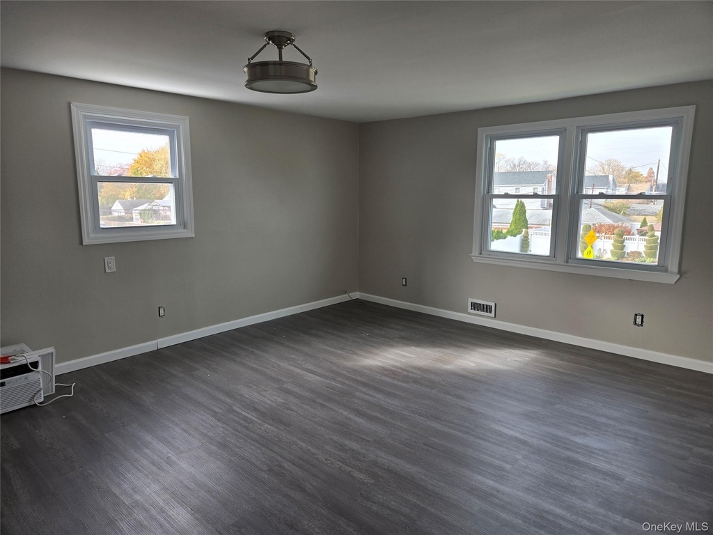 35 Keegan Street - Photo 5