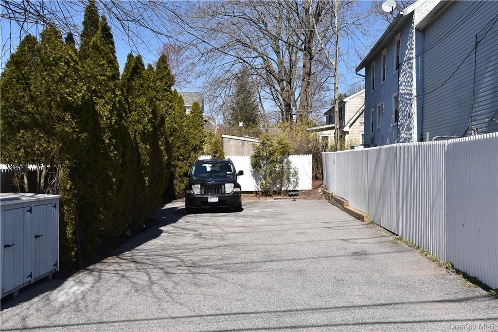 99 Maple Avenue - Photo 9