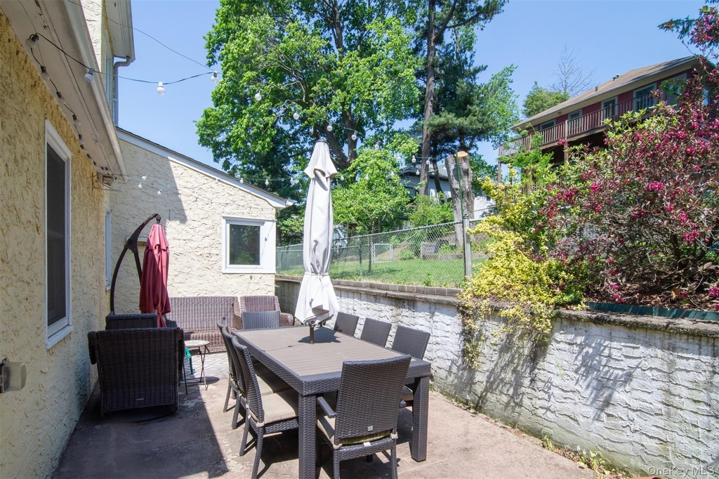26 Riverview Avenue - Photo 19