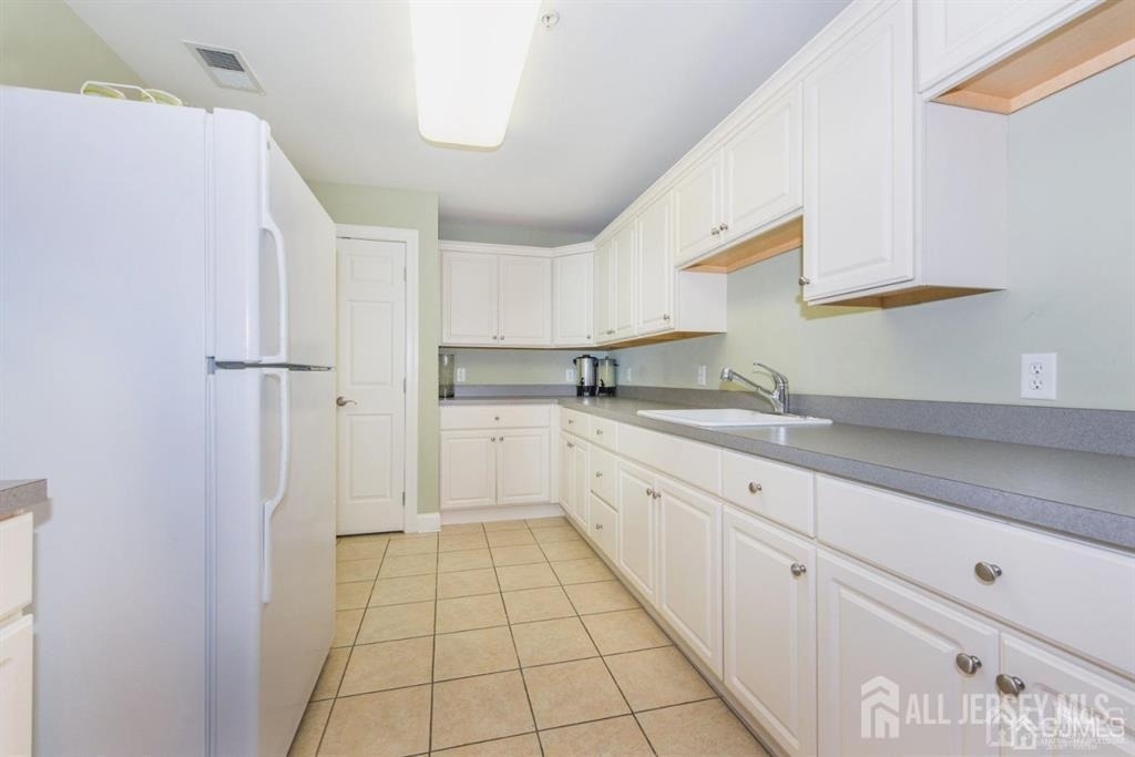 163 Liddle Avenue - Photo 2
