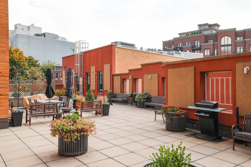 234 Skillman Avenue - Photo 10