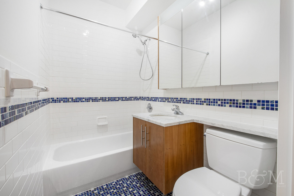 234 Skillman Avenue - Photo 5
