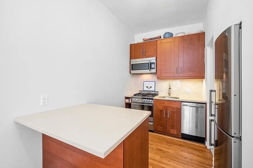 164 8th Avenue - Photo 1