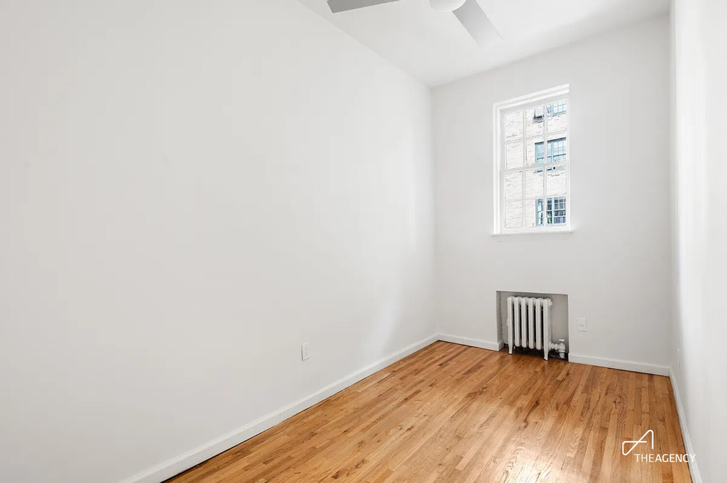 61 W 85th Street - Photo 2