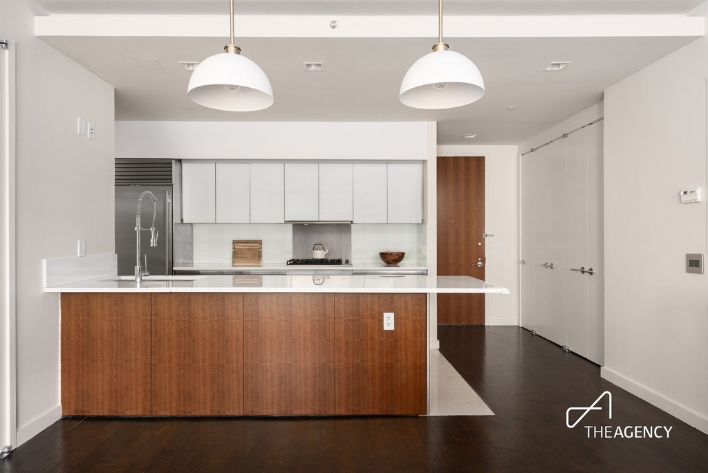 447 W 18th Street - Photo 3