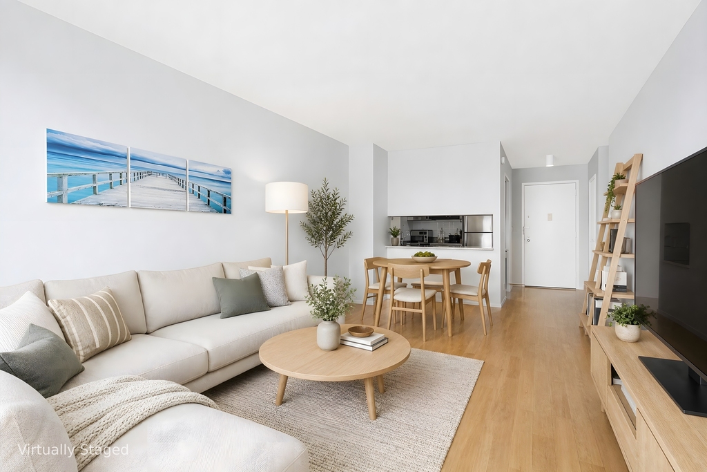 1 Irving Place - Photo 1