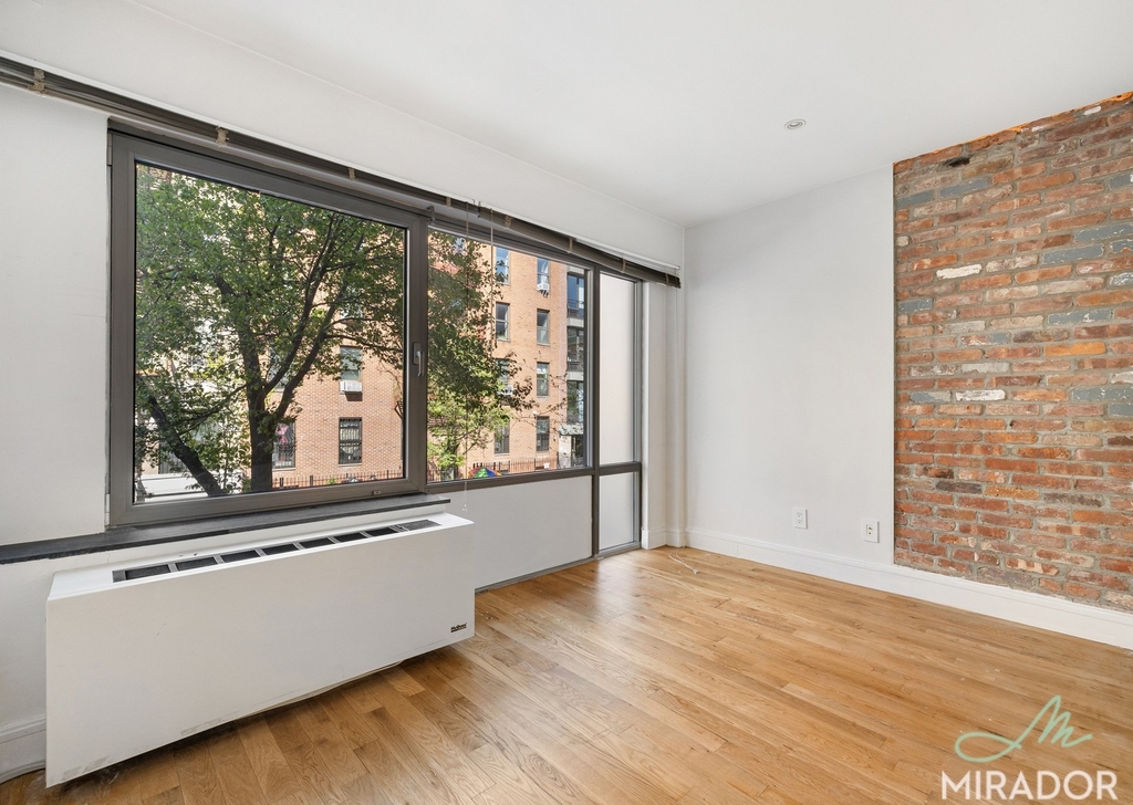 636 E 11th Street - Photo 13