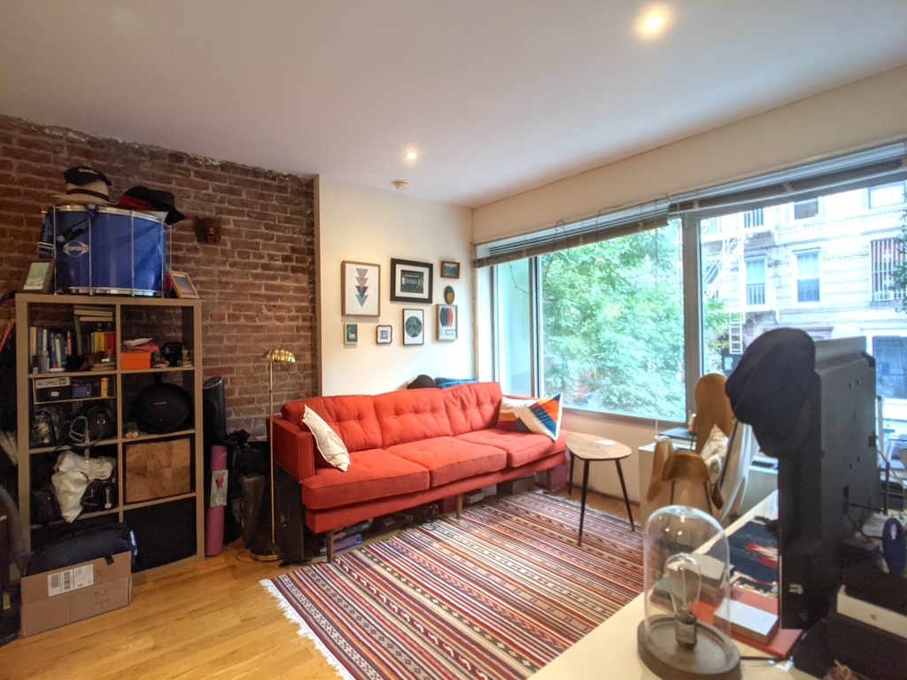 636 E 11th Street - Photo 17