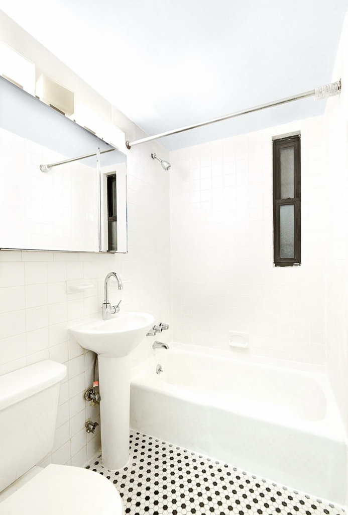 West 49th Street - Photo 4