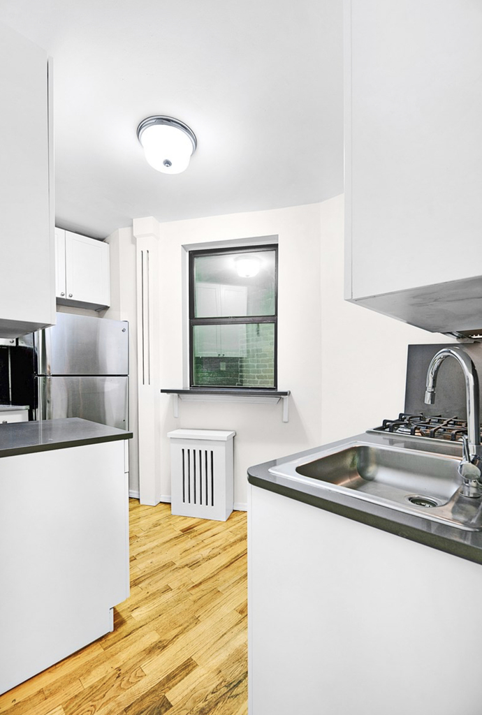 West 49th Street - Photo 2