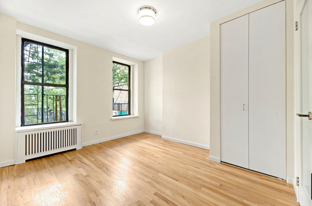  West 49th Street - Photo 1