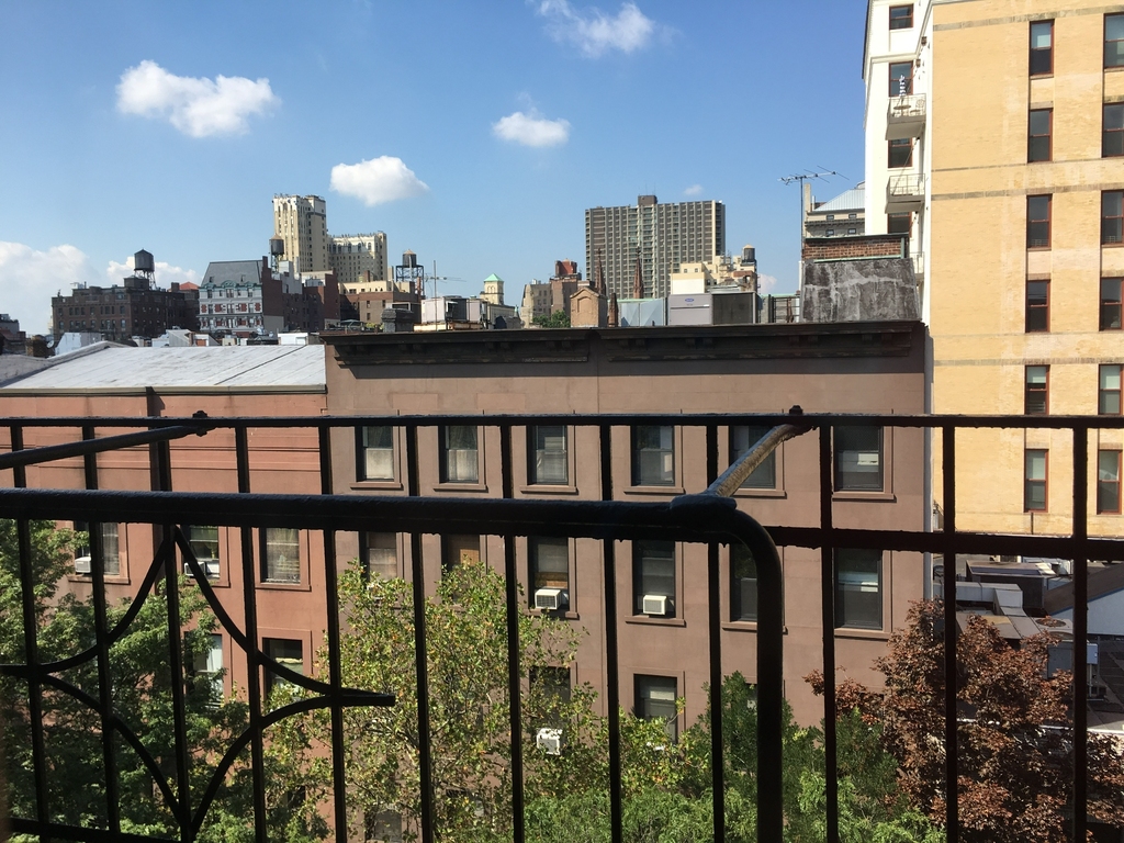 Brooklyn Heights - Photo 2