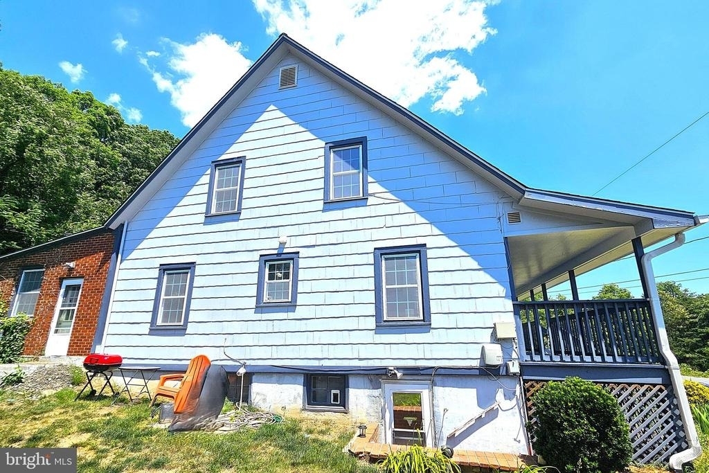 18402 Corby Street - Photo 2