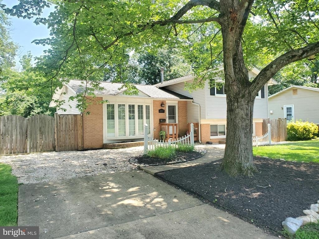 4517 Mayfield Drive - Photo 2