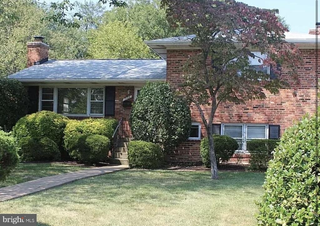 7100 Tyndale Street - Photo 0