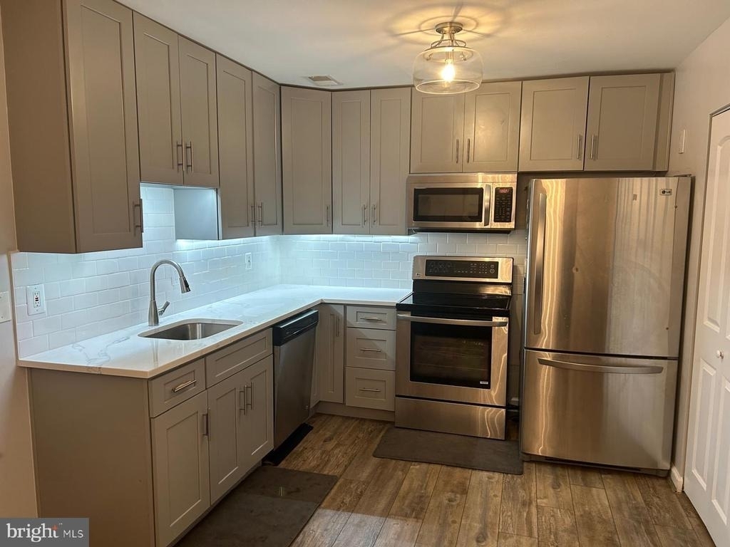 1805 Westwind Way - Photo 3