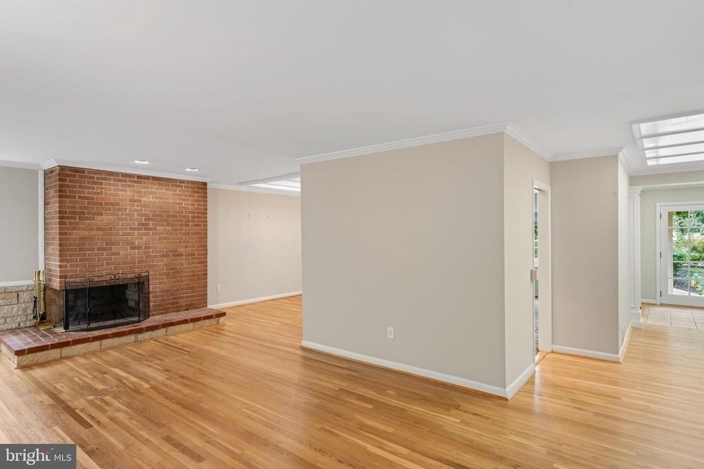 5002 Wenruth Place - Photo 15