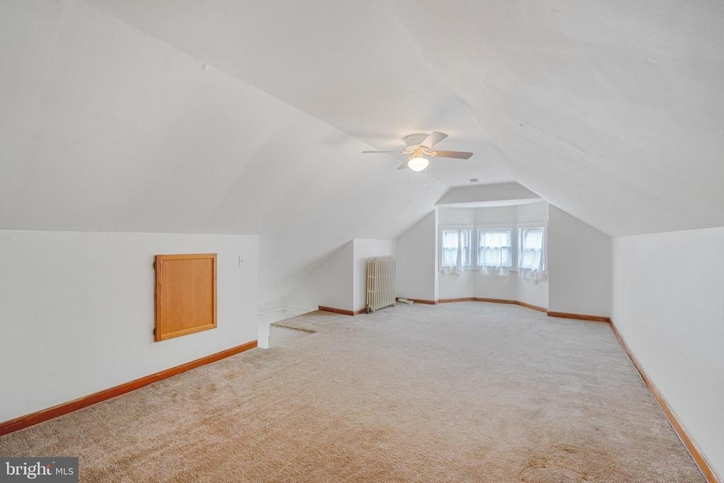 1004 Prince Edward Street - Photo 7