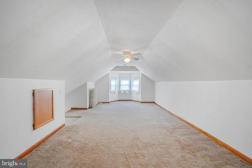 1004 Prince Edward Street - Photo 8