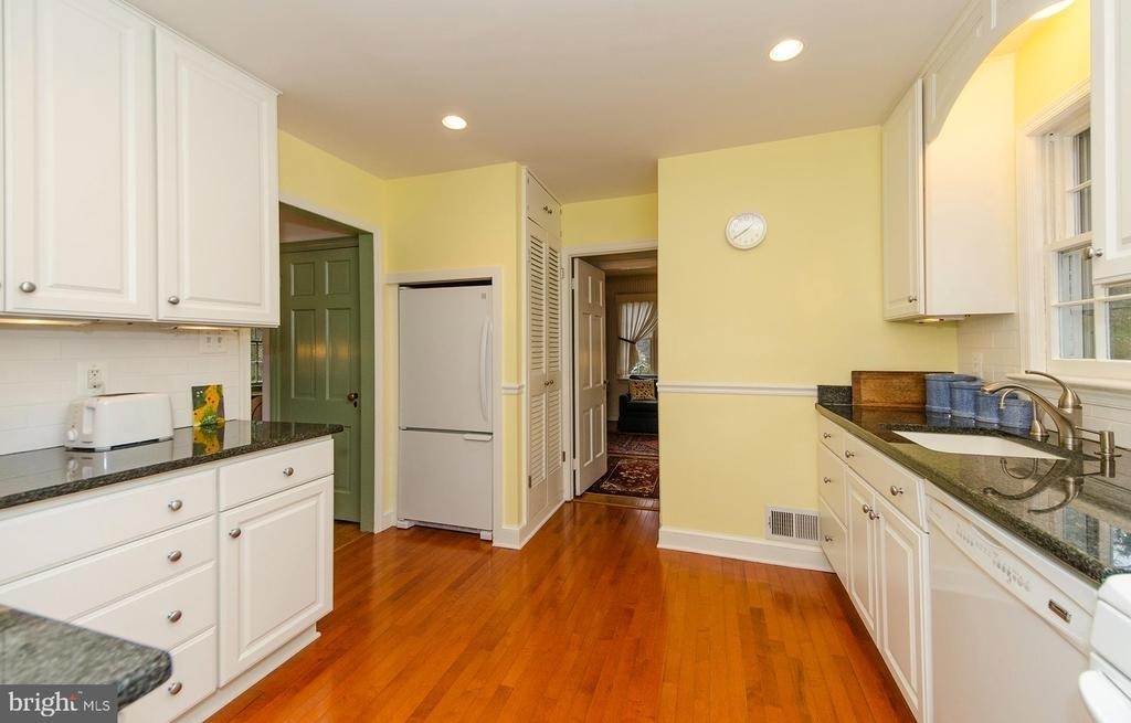 1308 Tracy Place - Photo 22