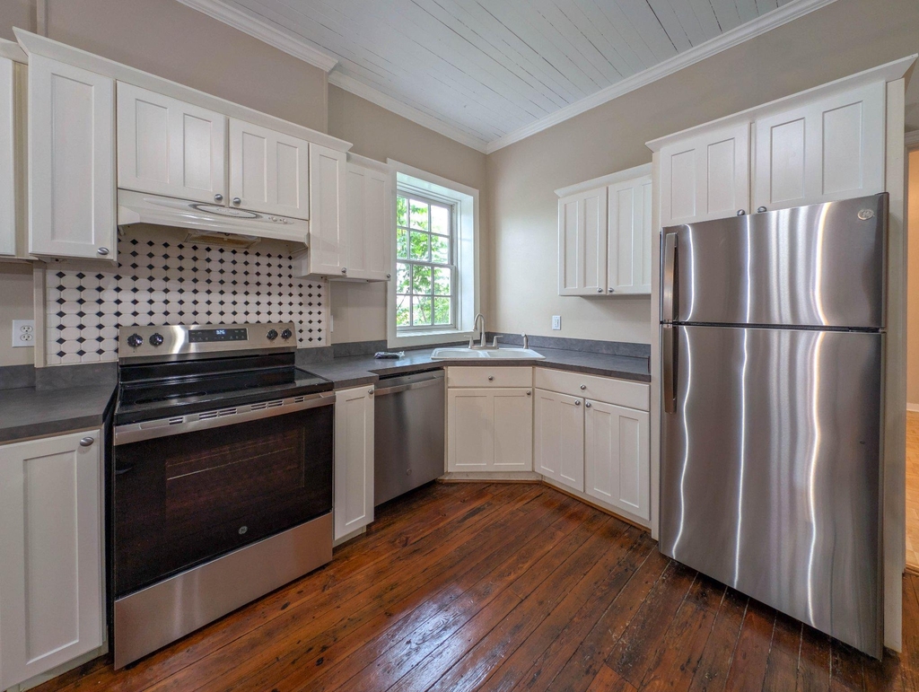 170 E Davis Street - Photo 6