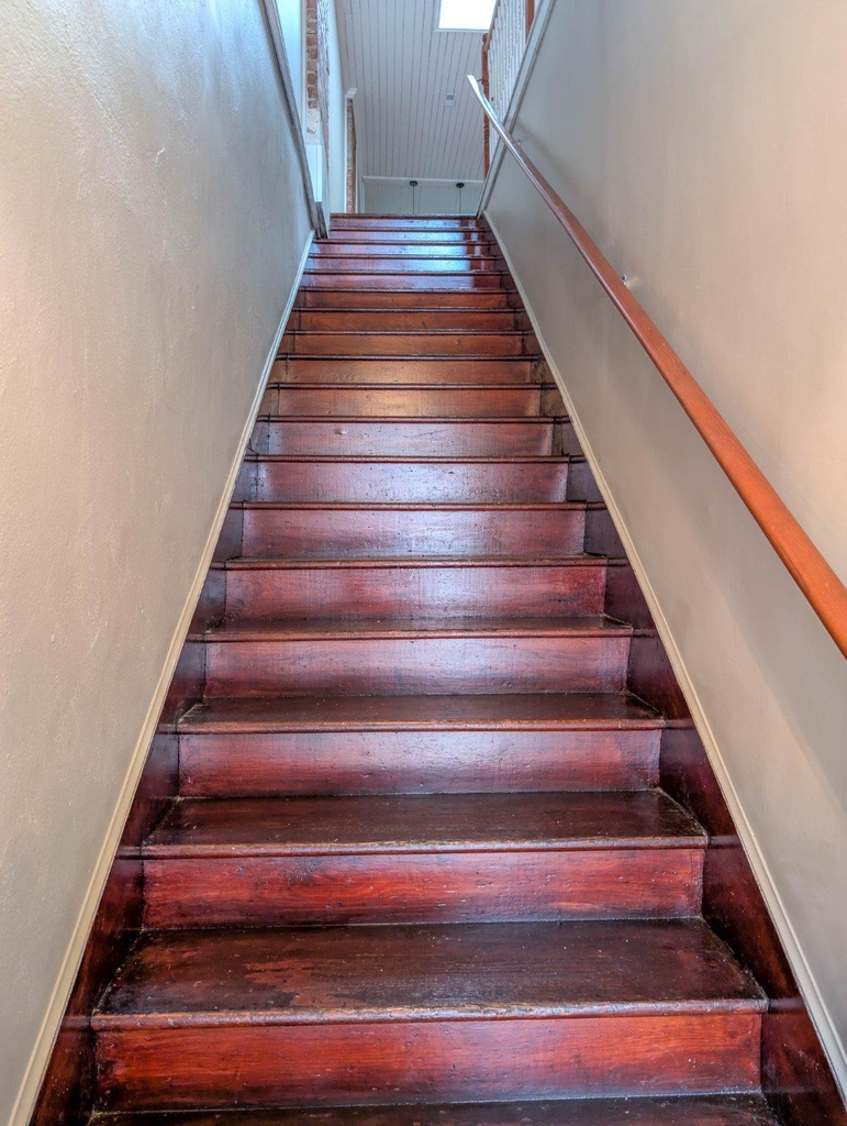 170 E Davis Street - Photo 2