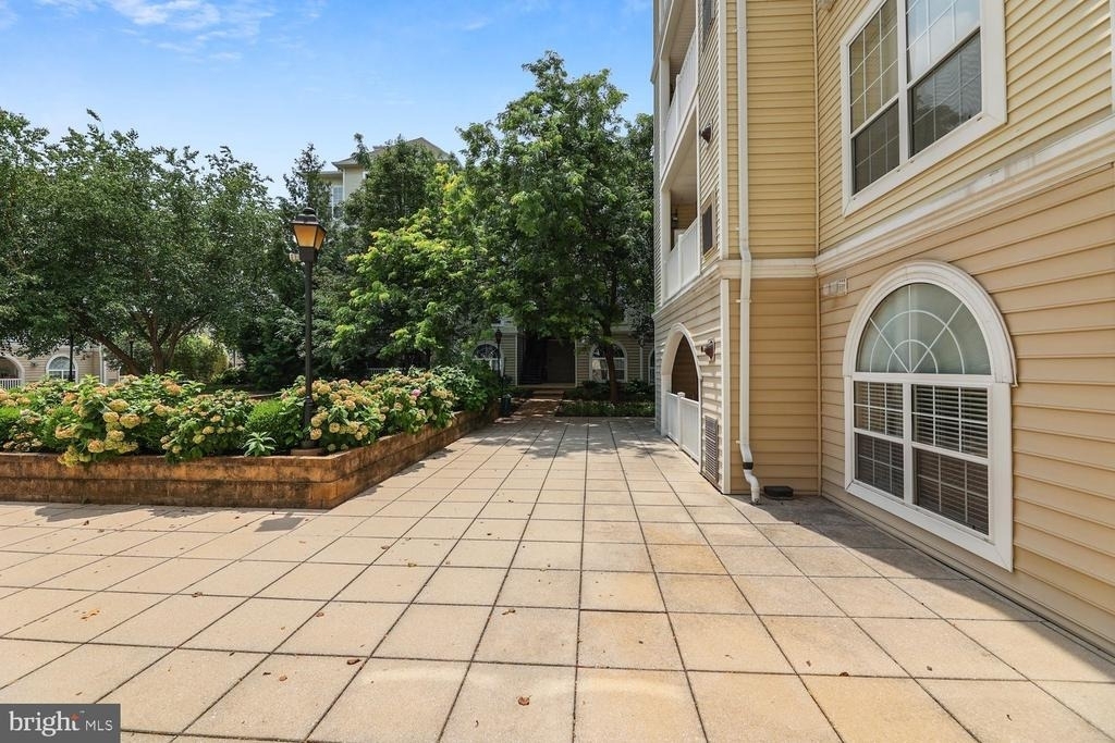 4561 Strutfield Lane - Photo 39