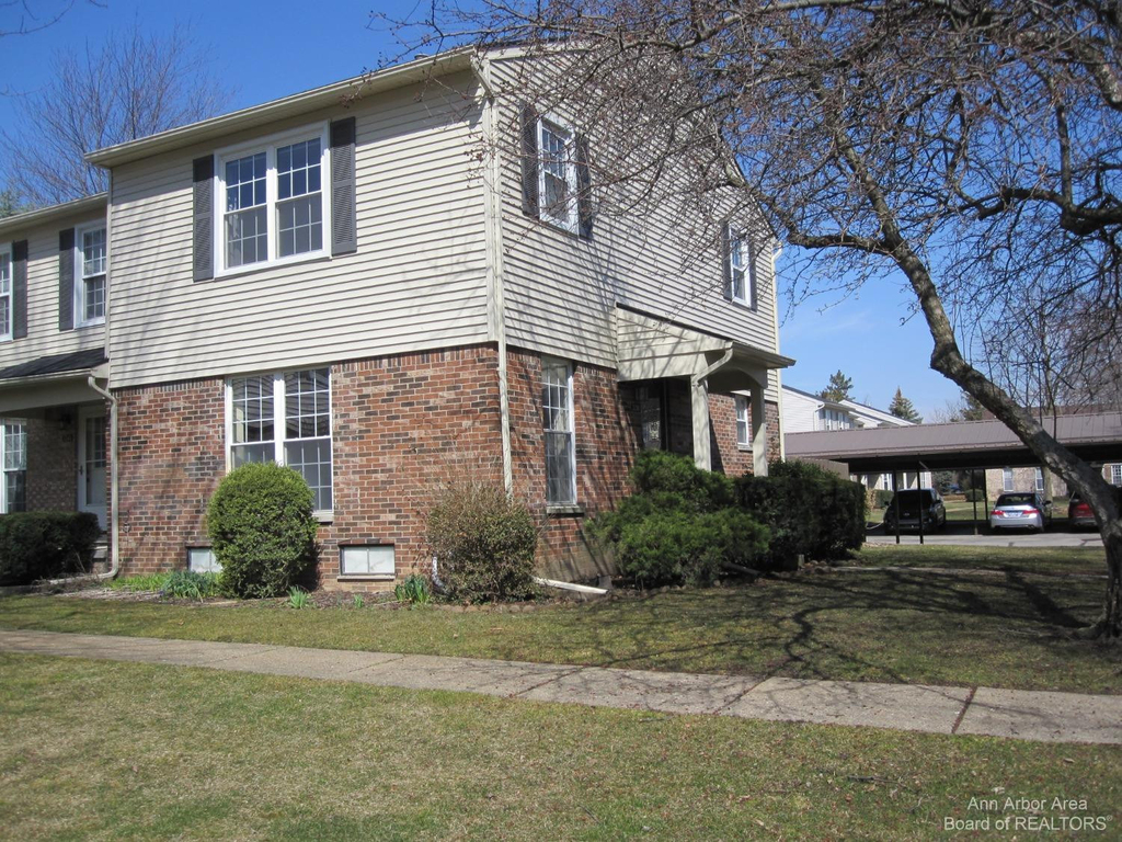 3238 Alpine Drive - Photo 0