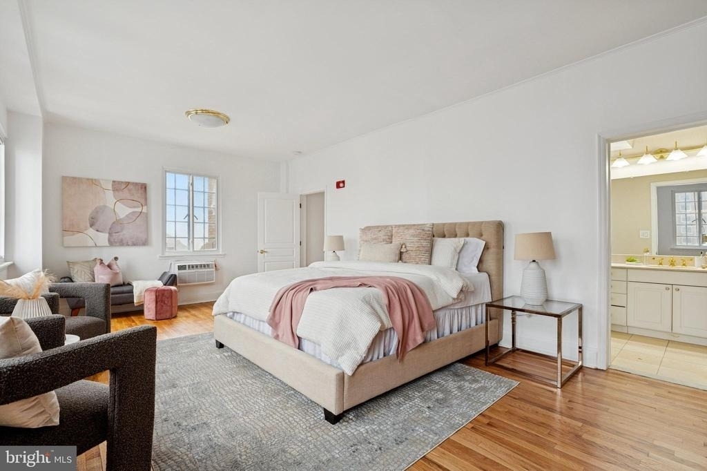 1512 Spruce Street - Photo 6
