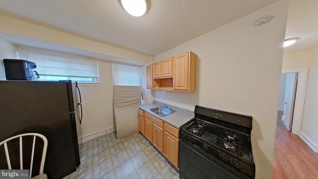 6237 Carpenter Street - Photo 0