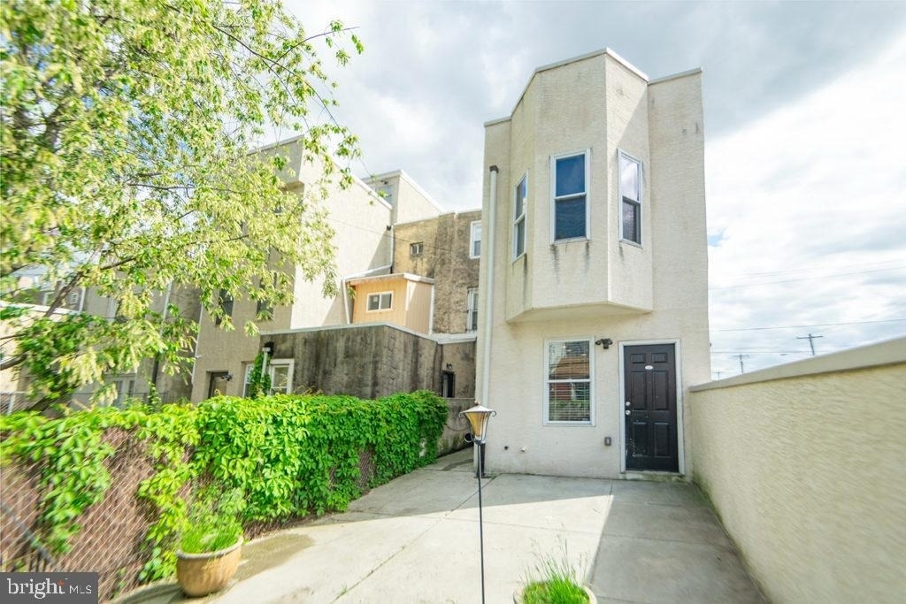 2147 Ellsworth Street - Photo 21