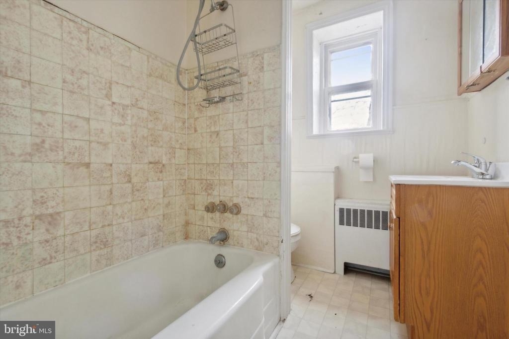 448 Krams Avenue - Photo 12