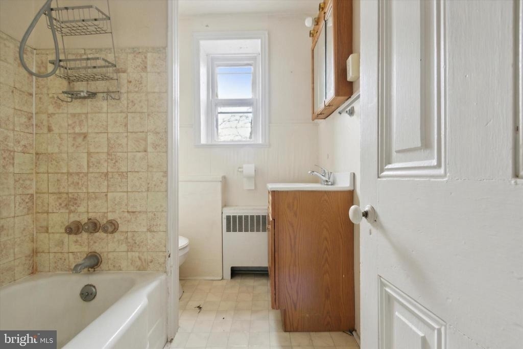 448 Krams Avenue - Photo 13
