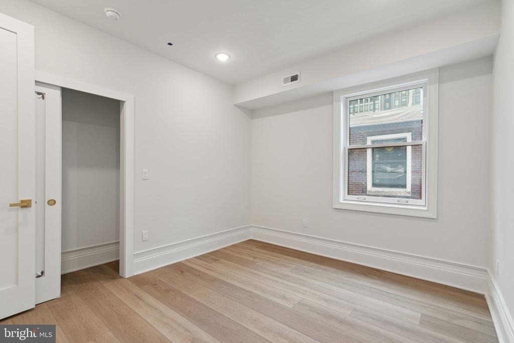 1822 Chestnut Street - Photo 9