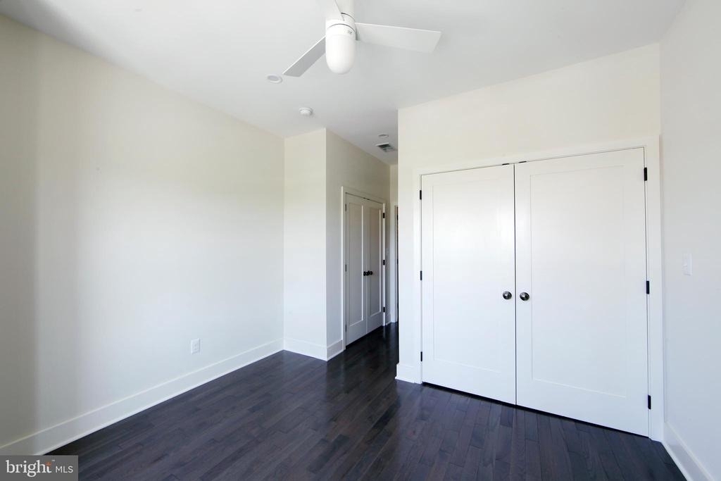 2677 Aramingo Avenue - Photo 23