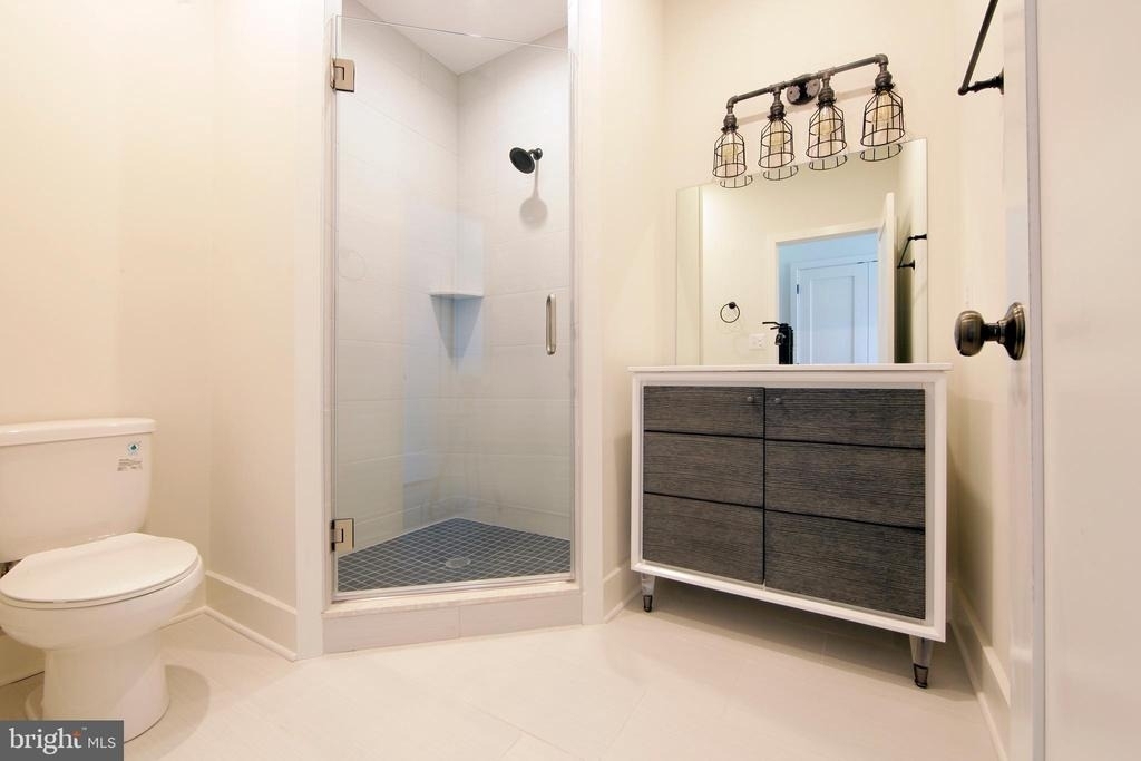 2677 Aramingo Avenue - Photo 15