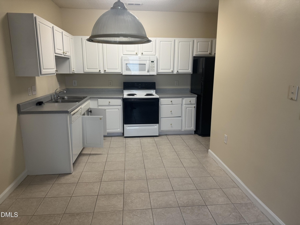 2510 Friedland Place - Photo 6