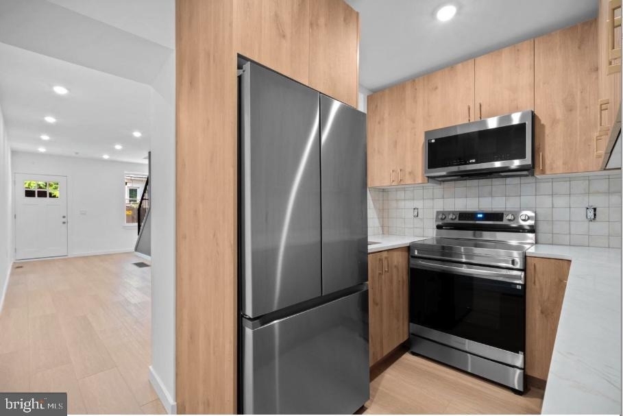2215 N Mutter Street - Photo 1