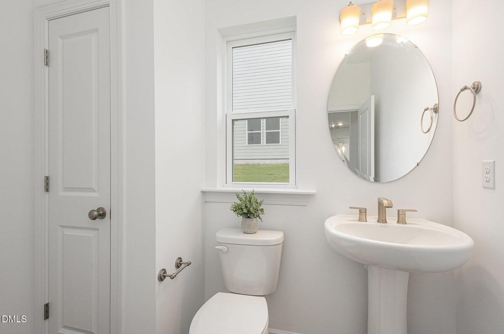 153 Hickory Grove Drive - Photo 6