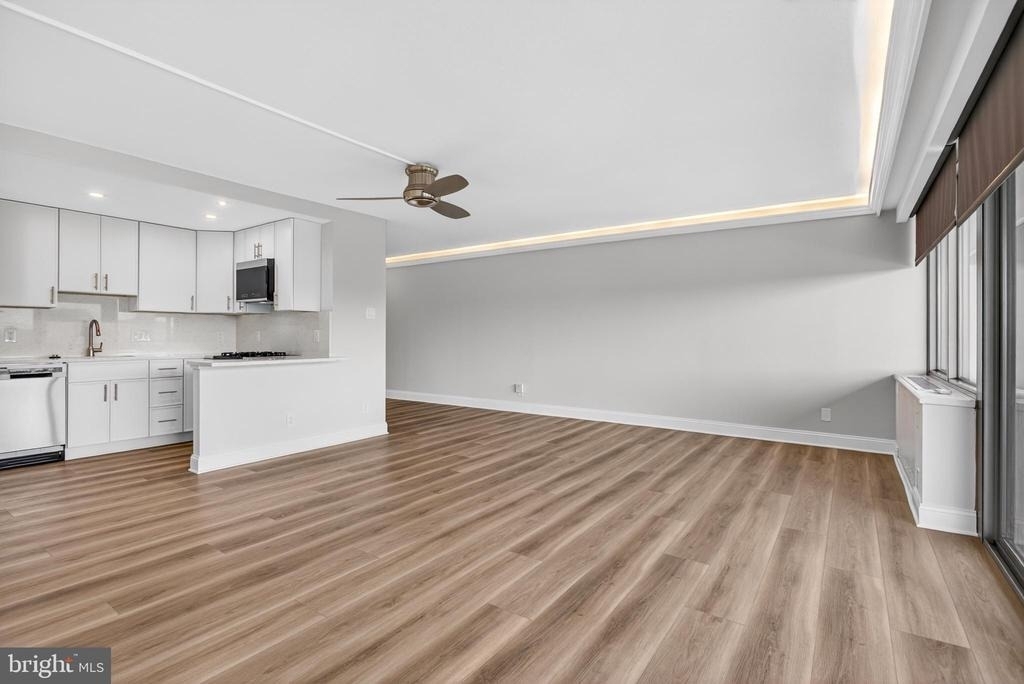 2401 Pennsylvania Avenue - Photo 11