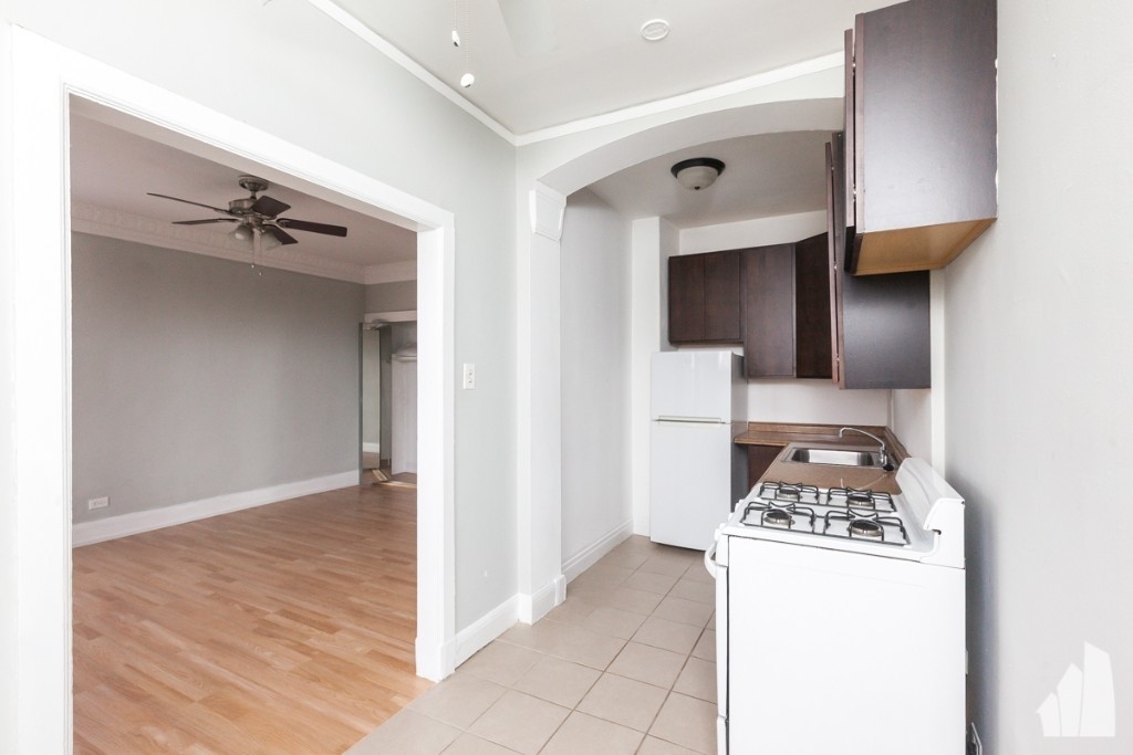 3831 N Fremont - Photo 0