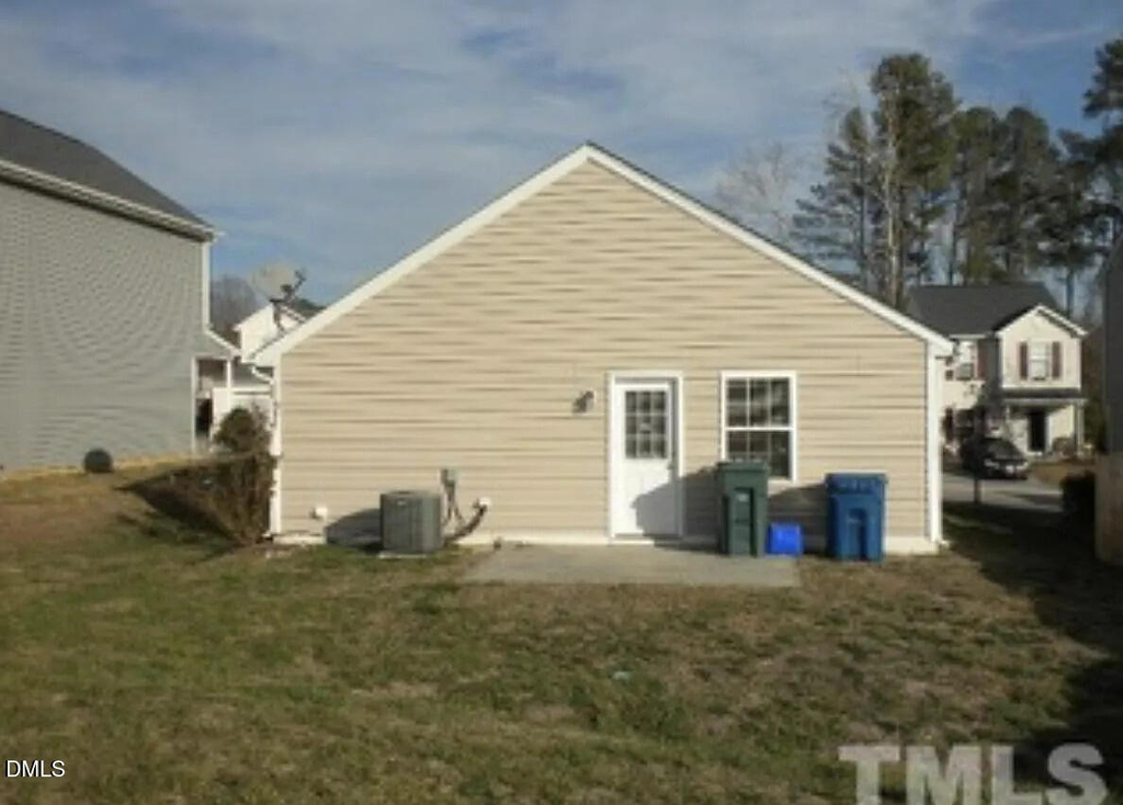 509 Cove Hollow Drive - Photo 2