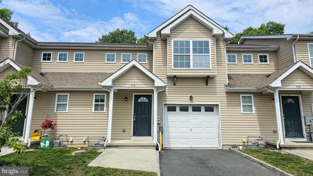 380 Radio Road - Photo 0