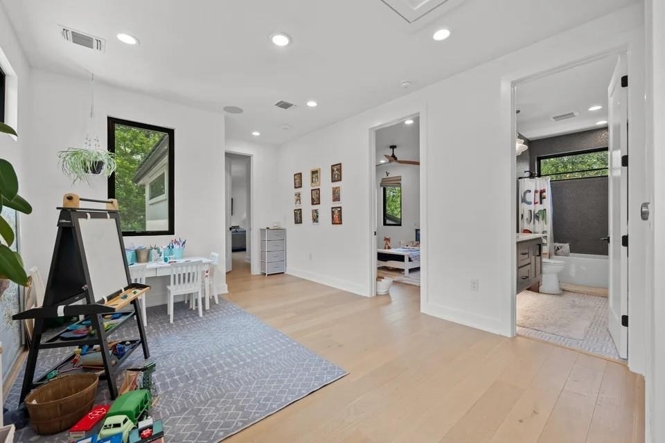 1204 Brentwood St - Photo 27