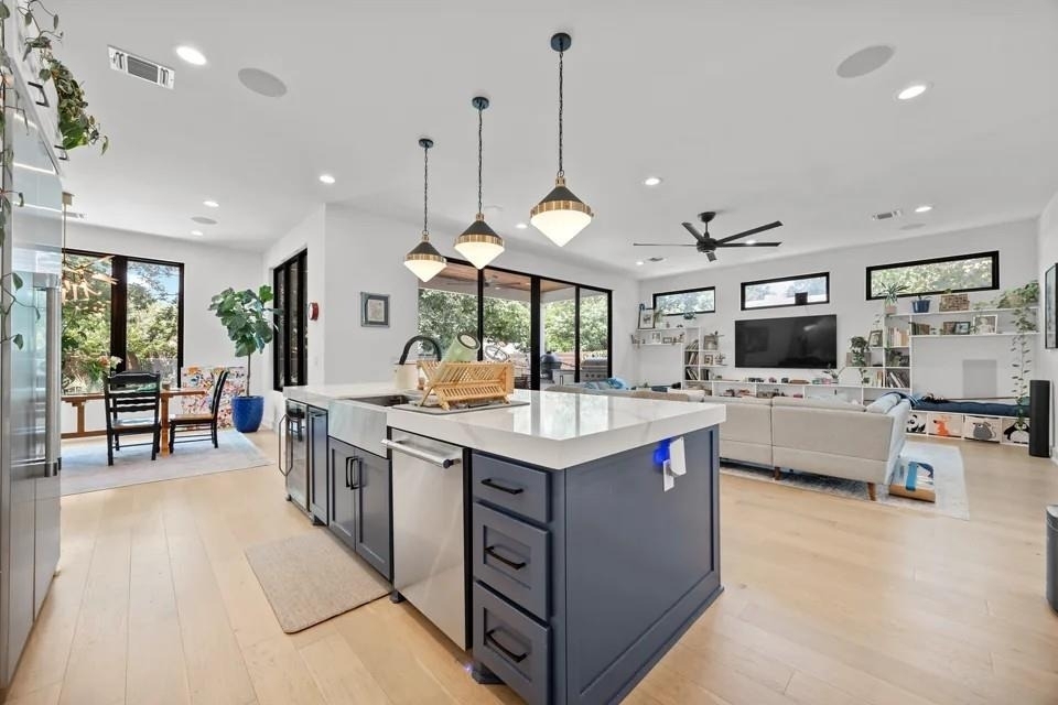 1204 Brentwood St - Photo 17